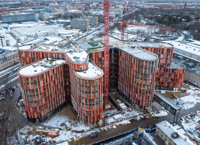 Børneriget hospital facade during construction in winter